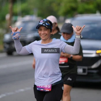 Runner Photo 4036764