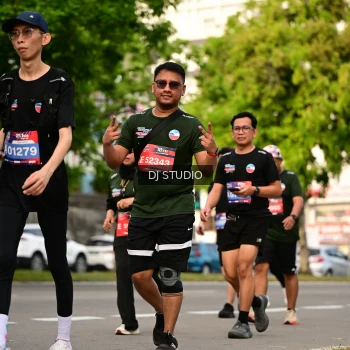Runner Photo 4036770