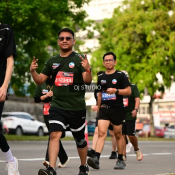 Runner Photo 4036788