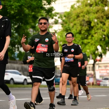 Runner Photo 4036840