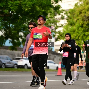 Runner Photo 4036871