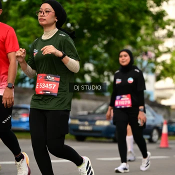 Runner Photo 4036898
