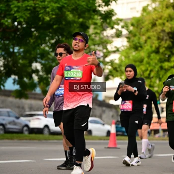 Runner Photo 4036903