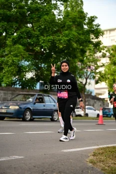 Runner Photo 4036905