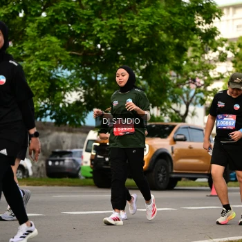 Runner Photo 4036942