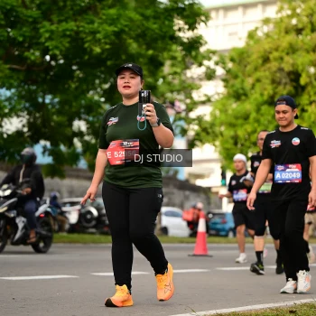 Runner Photo 4037043