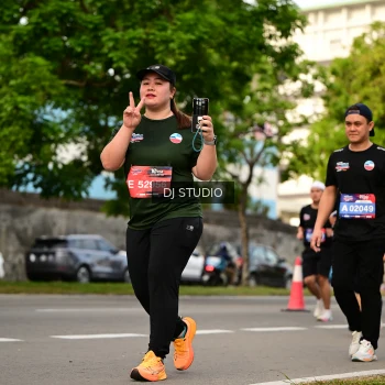 Runner Photo 4037068