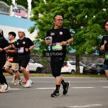 Runner Photo 4037157