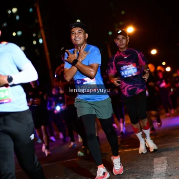 Runner Photo 4037210