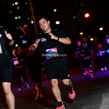 Runner Photo 4037372