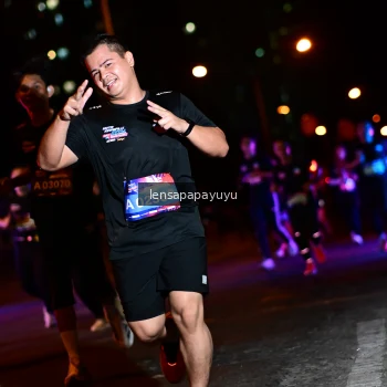 Runner Photo 4037455