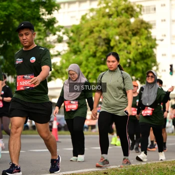 Runner Photo 4037555