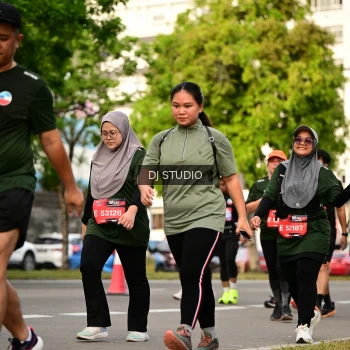 Runner Photo 4037565