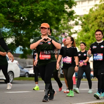 Runner Photo 4037655