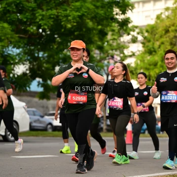 Runner Photo 4037659