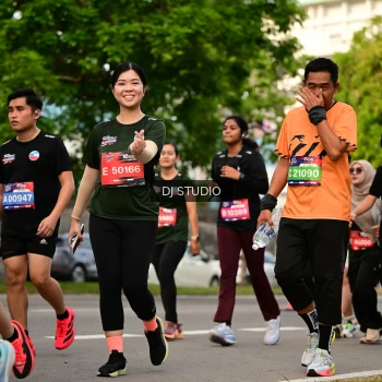 Runner Photo 4037756