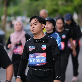 Runner Photo 4037780