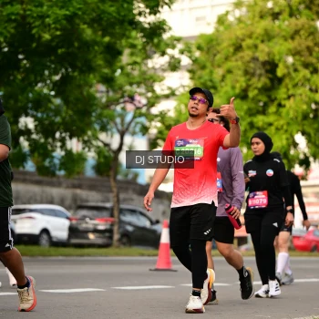 Runner Photo 4037855