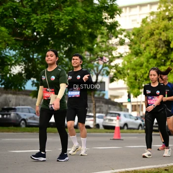 Runner Photo 4037975