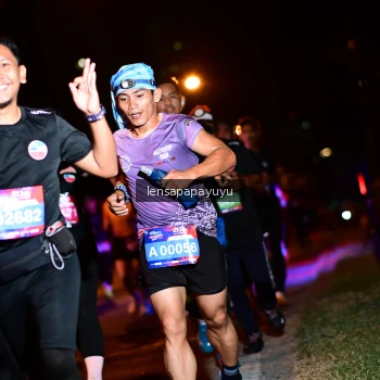 Runner Photo 4038067