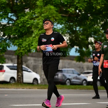 Runner Photo 4038150