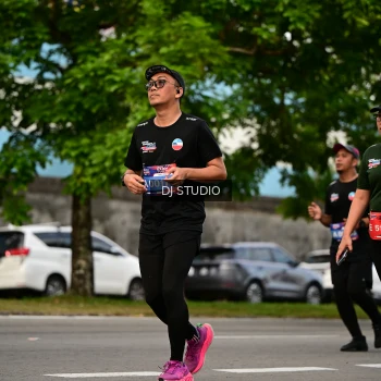 Runner Photo 4038151