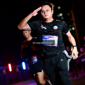 Runner Photo 4038717