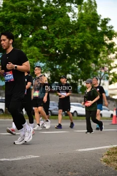 Runner Photo 4038782