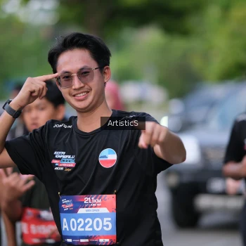 Runner Photo 4038849