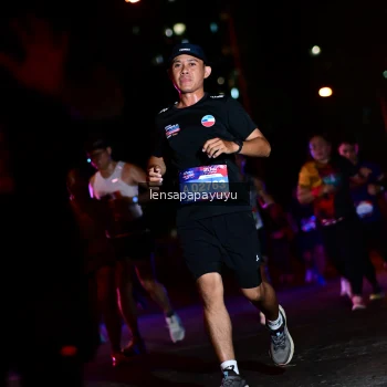 Runner Photo 4038877