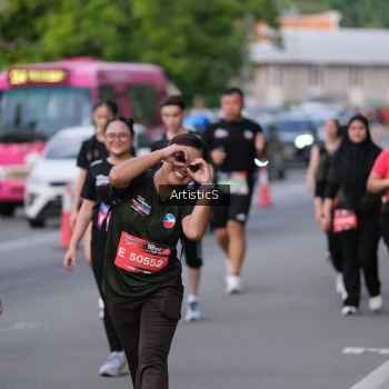 Runner Photo 4039565