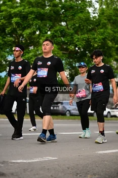 Runner Photo 4039591