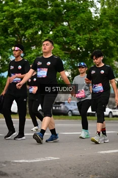 Runner Photo 4039605