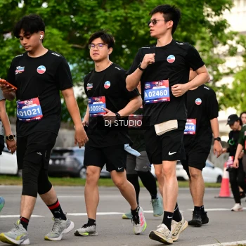 Runner Photo 4039657