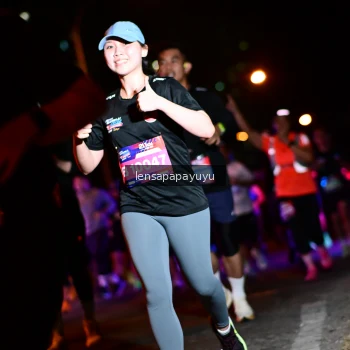 Runner Photo 4039704