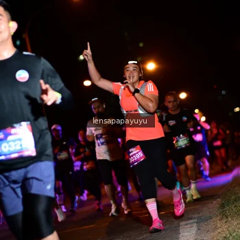 Runner Photo 4039787
