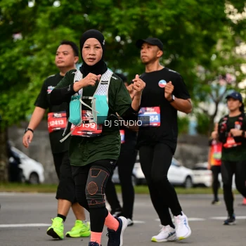 Runner Photo 4039858