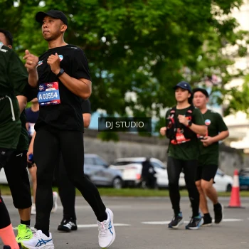 Runner Photo 4039873