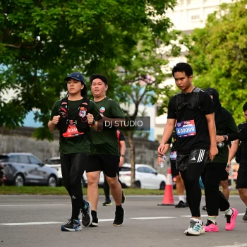 Runner Photo 4039894