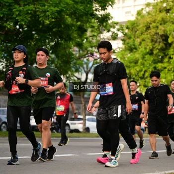 Runner Photo 4039899