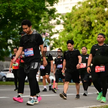 Runner Photo 4039929