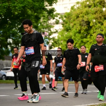 Runner Photo 4039975