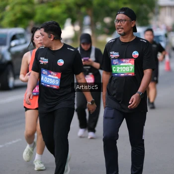 Runner Photo 4040100