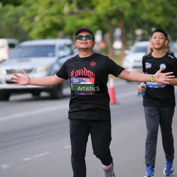 Runner Photo 4040201