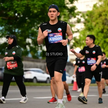 Runner Photo 4040316