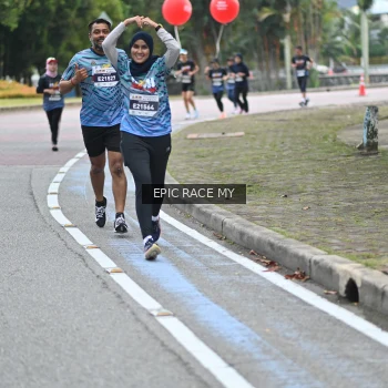 Runner Photo 4040579