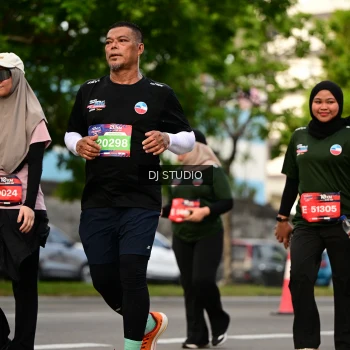 Runner Photo 4040659