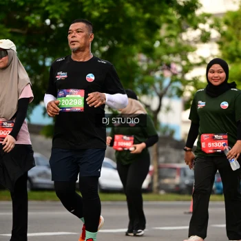 Runner Photo 4040667