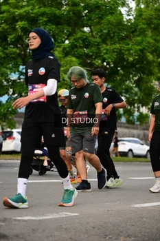 Runner Photo 4040668