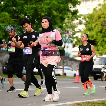 Runner Photo 4040900